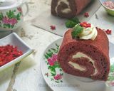 Foto langkah ke 8 dari resep Red Velvet Roll Cake.