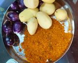 A picture of step 2 of Gujarati dish Bhrela ringna bateta nu sak.