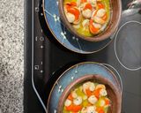 Foto del paso 3 de la receta: Ostiones al pil pil