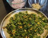 A picture of step 2 of Sickle senna leaves stir fry.