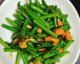 Hình bước làm 3 của món Măng tây xào hạt điều dầu hào