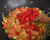 Foto del paso 7 de la receta: Salteado de verduras y longaniza con salsa de sobrasada