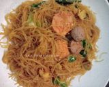 Foto langkah ke 4 dari resep Bihun Goreng.