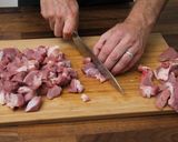 Bográcsos pincepörkölt recept fázis 5 fotója