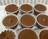Foto langkah ke 2 dari resep Puding Coklat Vla Susu Keju.