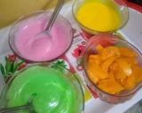 A picture of step 1 of Abstract flavoured smoothie with fresh mango.