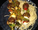 Foto del paso 3 de la receta: Brochetas de albóndigas