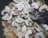 عکس مرحله 1 از دستور اسنک قارچ و گوشت
