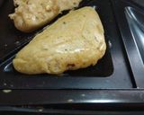 A picture of step 5 of Dahi bhalla in sandwich maker.
