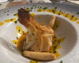 Foto del paso 9 de la receta Flores de pasta filo rellenas de rape adobado y gambas con salsa