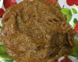 A picture of step 2 of Healthy Dates Syrup for kids.