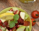 Foto langkah ke 3 dari resep FRUITS SALAD with Honey Lemon Dressing.