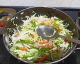 A picture of step 3 of Mix Vegetable Frankie.