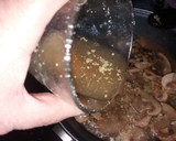 Foto del paso 3 de la receta: Revuelto de champiñones y ajetes tiernos