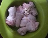 Foto langkah ke 1 dari resep Sup Ayam Sosis Sapi.