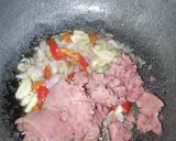 Foto langkah ke 3 dari resep Tumis Kornet Sapi.