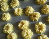 Foto langkah ke 3 dari resep Kue sagu keju susu.