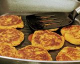 A picture of step 4 of Aloo tikki.