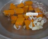 Foto langkah ke 2 dari resep 515. Sayur Bening Gambas, Pucuk Labu dan Labu Kuning.