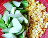 Hình bước làm 1 của món Canh mướp với bắp