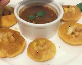 A picture of step 6 of Pani puri.