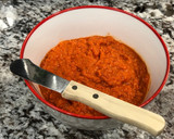 Foto del paso 2 de la receta: Volovanes rellenos de crema de atún y pimientos del piquillo