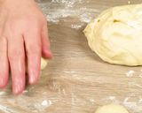Фото кроку 6 до Булочки с сосисками из дрожжевого теста. Мягкие и пышные | Sausage buns from yeast dough.