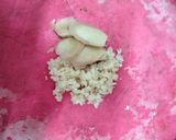 Foto langkah ke 3 dari resep Nasi Tim Ayam Jamur.