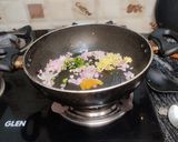 A picture of step 4 of Gobhi Aloo Chop.