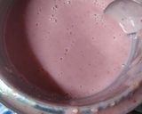 स्ट्रॉबेरी मिक्स फ्रूट्स स्मूथी (Strawberry mix fruits smoothie recipe in Hindi) रेसिपी चरण 2 फोटो