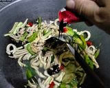 Foto langkah ke 3 dari resep Tumis Usus Ayam.