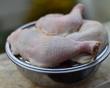 รูปขั้นตอนการทำที่ 1 ของ ไก่ตุ๋นกรอบซอสพริกแกงเผ็ด