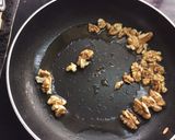 A picture of step 2 of Bengali Jorda Rice.
