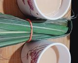A picture of step 3 of Lemongrass ginger tea.