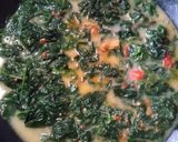 Foto langkah ke 5 dari resep Bobor Pedas Daun Lembayung.