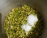 Foto langkah ke 2 dari resep Tumis Bunga Pepaya Teri (tips agar tdk pait).