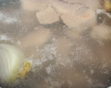 Foto del paso 1 de la receta: Mole me en olla con cerdo
