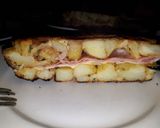 Foto del paso 5 de la receta: Tortilla rellena de jamón y queso 😋