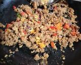 Foto langkah ke 3 dari resep Roti tuna pedas.
