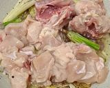 Gambar langkah 4 resipi Sup Dada Ayam.