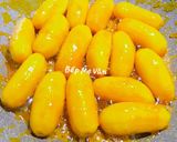 Hình bước làm 4 của món Chuối Sáp Rim Đường Thốt Nốt