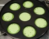 Foto langkah ke 5 dari resep Serabi Pandan (Tanpa Telur) + Kuah Kinca.