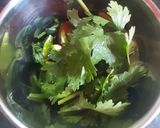 পালক আন্ডা পোচ কারি (palak anda poach curry recipe in bengali) রেসিপির ধাপ 1 ছবি