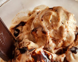 Foto del paso 10 de la receta: Helado de plátano y galletas con chocolate