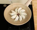 Foto langkah ke 7 dari resep Gyoza Ayam Devina Hermawan.