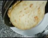A picture of step 9 of Breakfast quesadilla||Stuffed Tortilla||Tortilla egg and cheese.