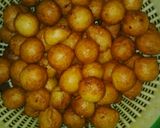 A picture of step 8 of Puff-Puff with pepper & onions.
