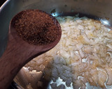 Foto del paso 2 de la receta: Cebolla caramelizada