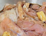 Foto langkah ke 3 dari resep Chicken Adobo Filipina 🍗.
