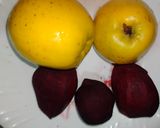A picture of step 2 of Beetroot And Apple Juice.